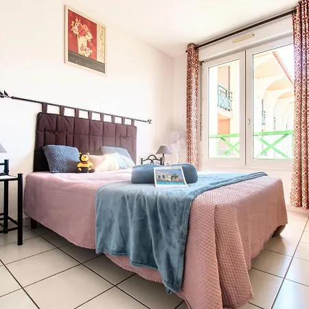 Bleu Marine-5 By Interhome Fréjus