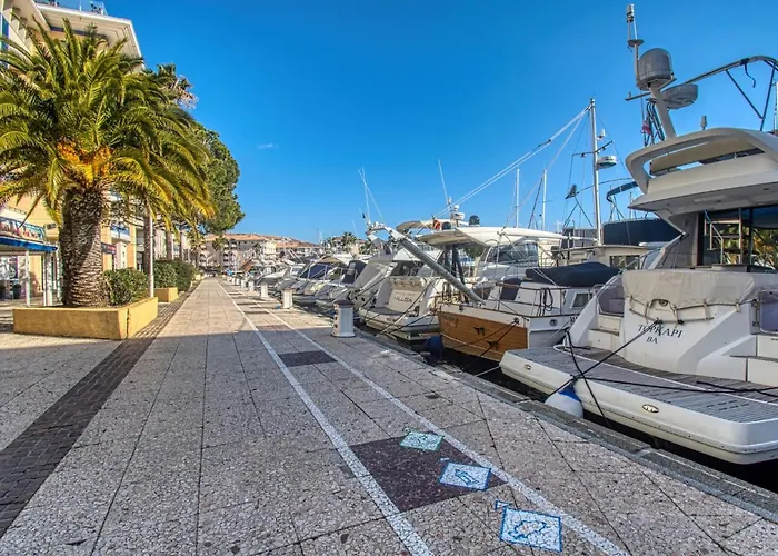 Lejlighed Bleu Marine-5 By Interhome Fréjus